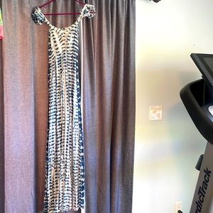 Long tiarre Hawaii dress blue and white